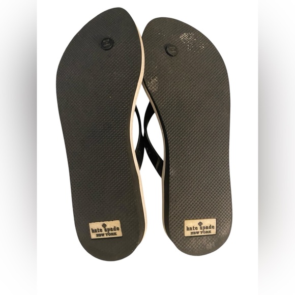 Kate Spade Black and White Heart Flip Flops - Picture 2 of 3
